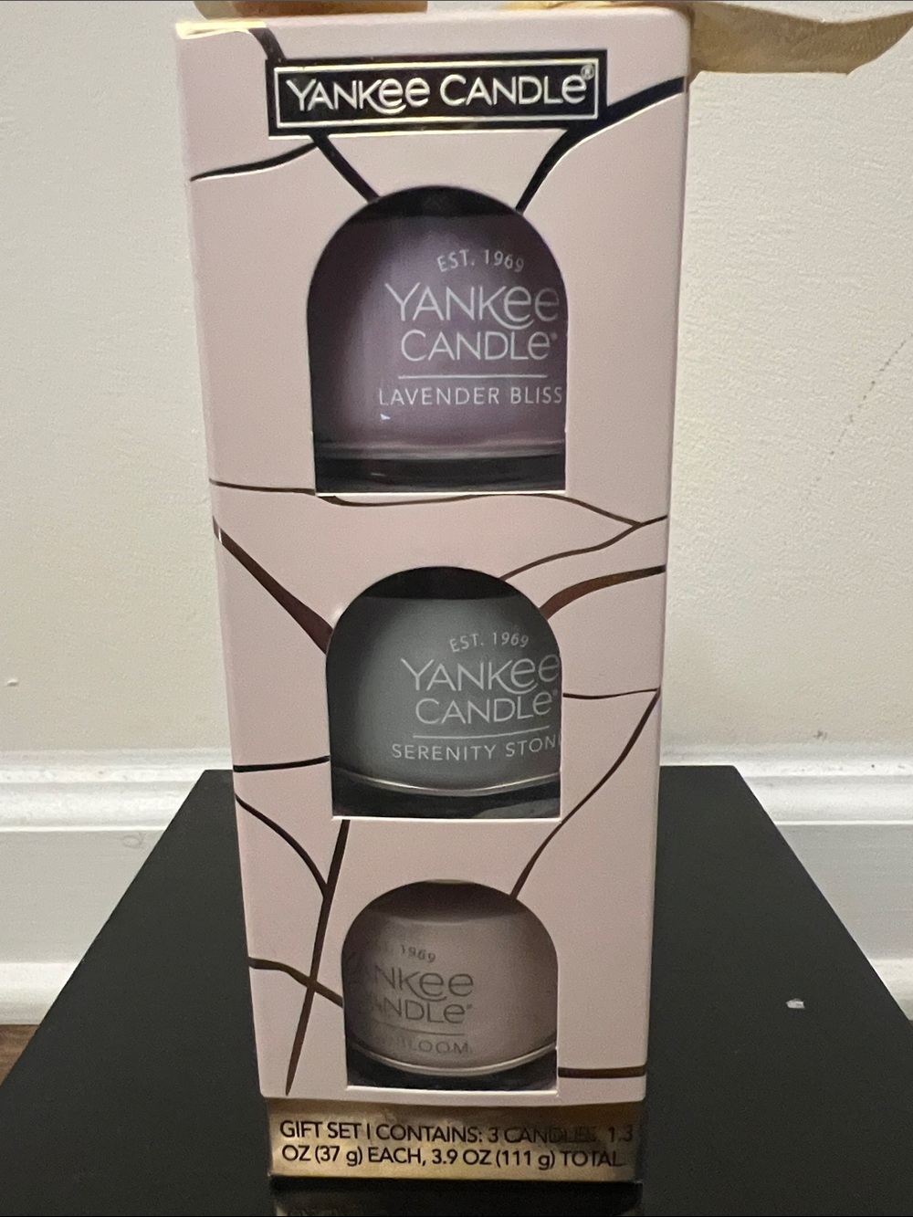 Beauty Spa Bundle - Truly, Yankee Candle, Bathelosophy - Picture 4 of 7